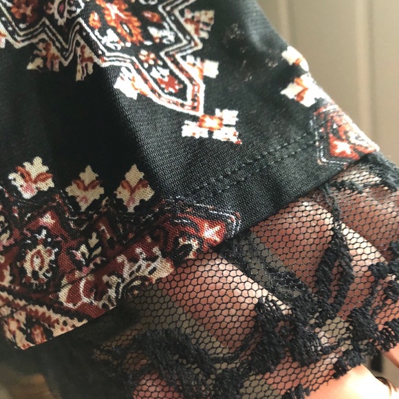 Patterned Tunic Top - Picture 5 of 7